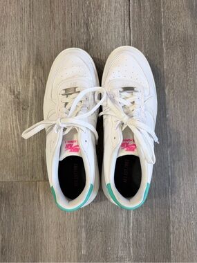 NIKE Air Force 1 - Pink and Teal Accent